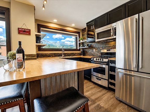 5th image of 535 S Park Avenue UNIT 412