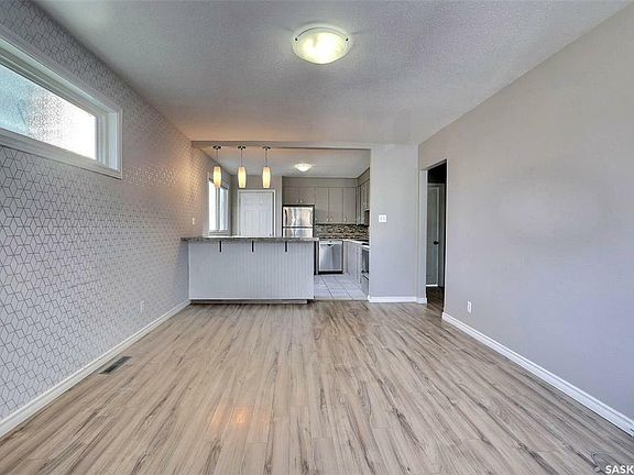 4th image of 4805 8th Ave