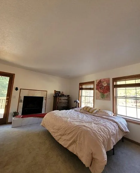 687 Crescent Lake Rd — Photo 20