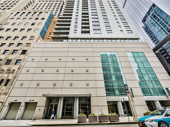 2nd image of 160 E Illinois St APT 1404