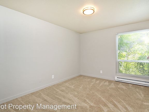 3rd image of 327 Belmont Ave E APT 8