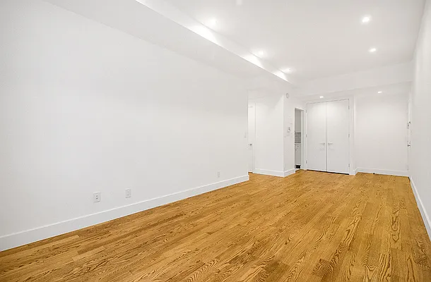 Rented by Mirador Real Estate | media 8