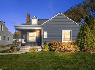 21721 Gaukler St, Saint Clair Shores, MI 48080