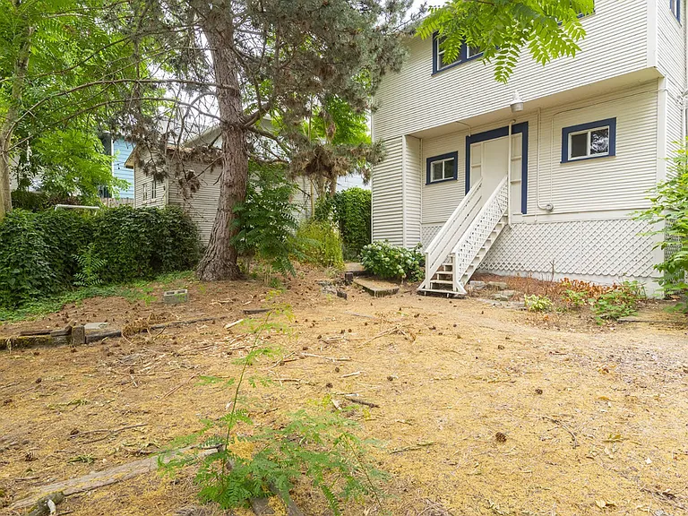 3951 SE Holgate Blvd — Photo 8