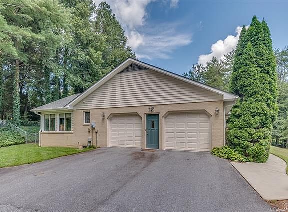 5th image of 106 Dawn Valley Dr #15