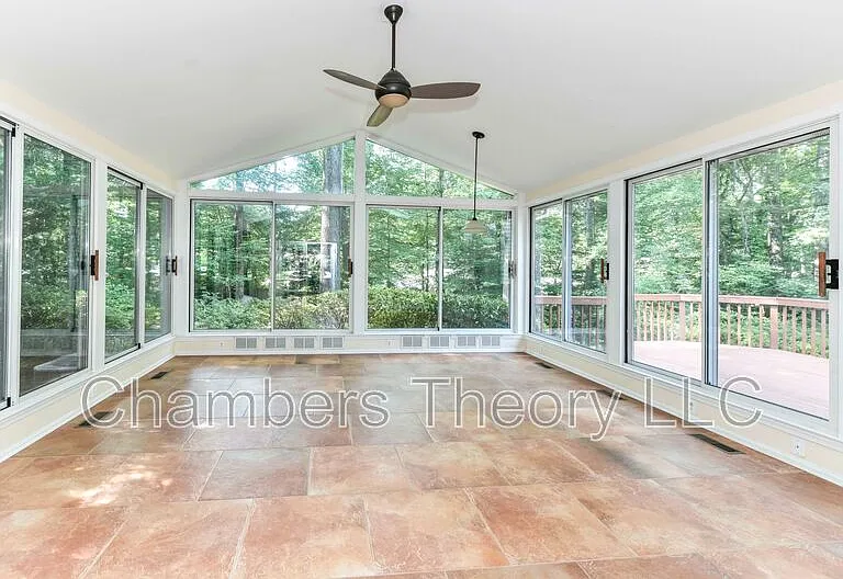 9205 Hamilton Dr — Photo 3