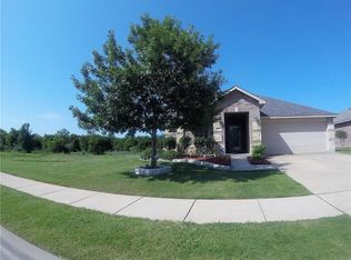 513 Jennifer Dr, Burleson, TX 76028