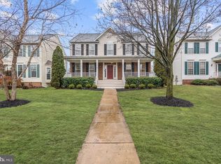 26215 Lands End Dr, Chantilly, VA 20152