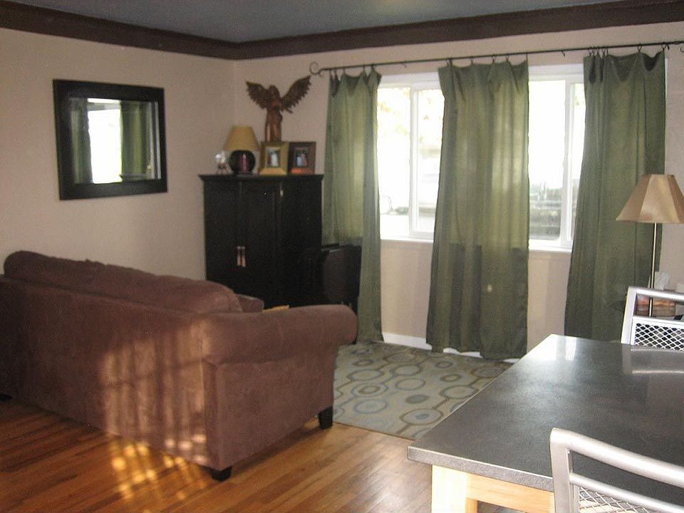 2nd image of 6118 SE Ramona St