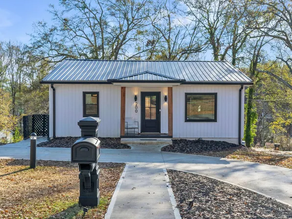 200 Saint Lo Cir, Easley, SC 29640