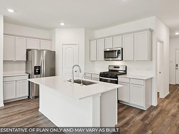 2nd image of 518 Palm Crest Ct