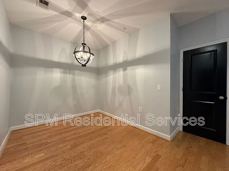618 Condo Club Dr #307 — Photo 4