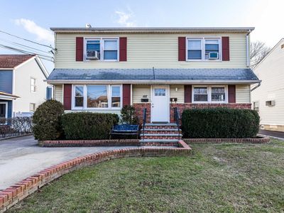 107 Rose St, Farmingdale, NY, 11735
