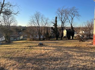 Thompson St, Staunton, VA 24401