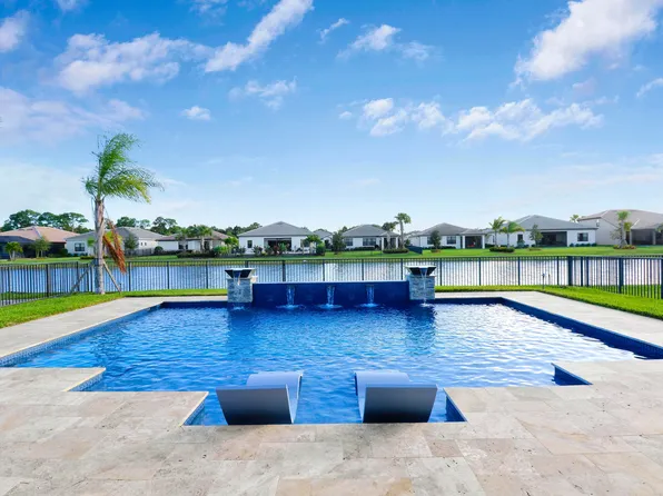 724 SE Boboli Way, Port St Lucie, FL 34984