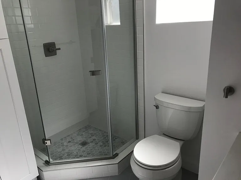 7041 Enfield Ave — Photo 9