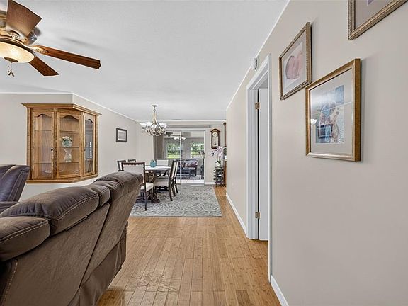 4th image of 317 BROOKLYN AVENUE