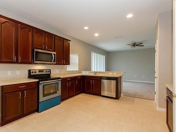 5th image of 8833 Cameron Crest Dr