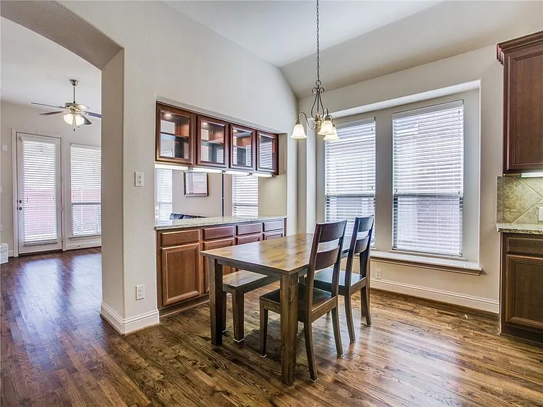 8714 Isaac St — Photo 24