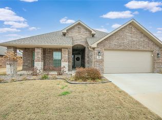 520 Cortland St, Bentonville, AR 72712