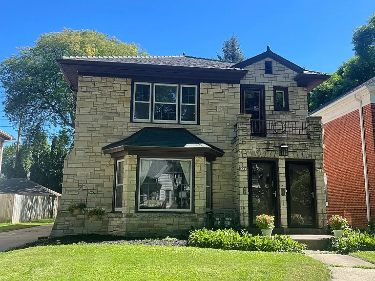6525 W Wisconsin Ave #UPPER — Photo 7