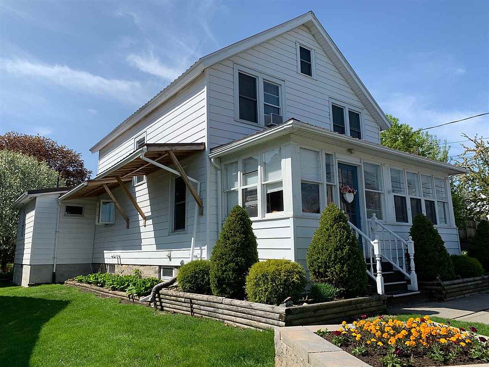 1st image of 1 Laurel Ave