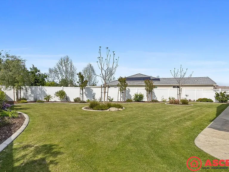 14430 Utica Way — Photo 16