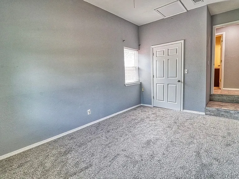 107 Hillside Ln — Photo 15