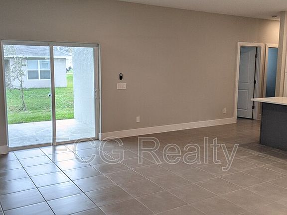 3rd image of 355 Fern Ct