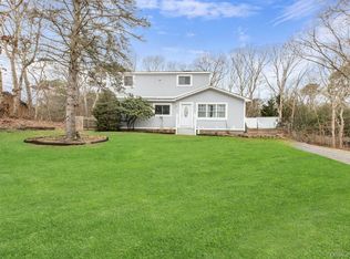 7 George Street, Hampton Bays, NY 11946