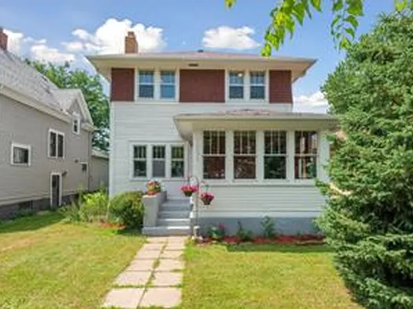 1051 12th Ave SE, Minneapolis, MN 55414