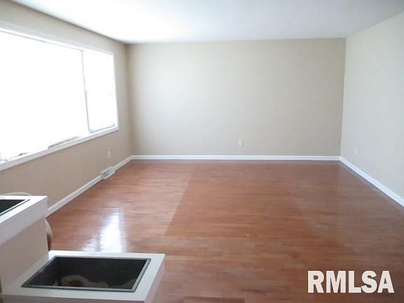 3rd image of 6725 N Kimberly Dr