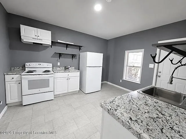125 River St #B — Photo 2