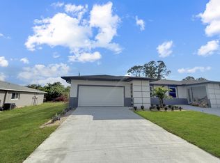 5325 27th St SW, Lehigh Acres, FL 33973
