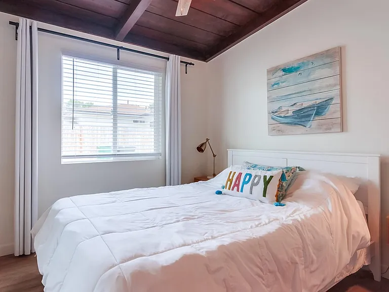 922 Palm Ave #922 — Photo 45