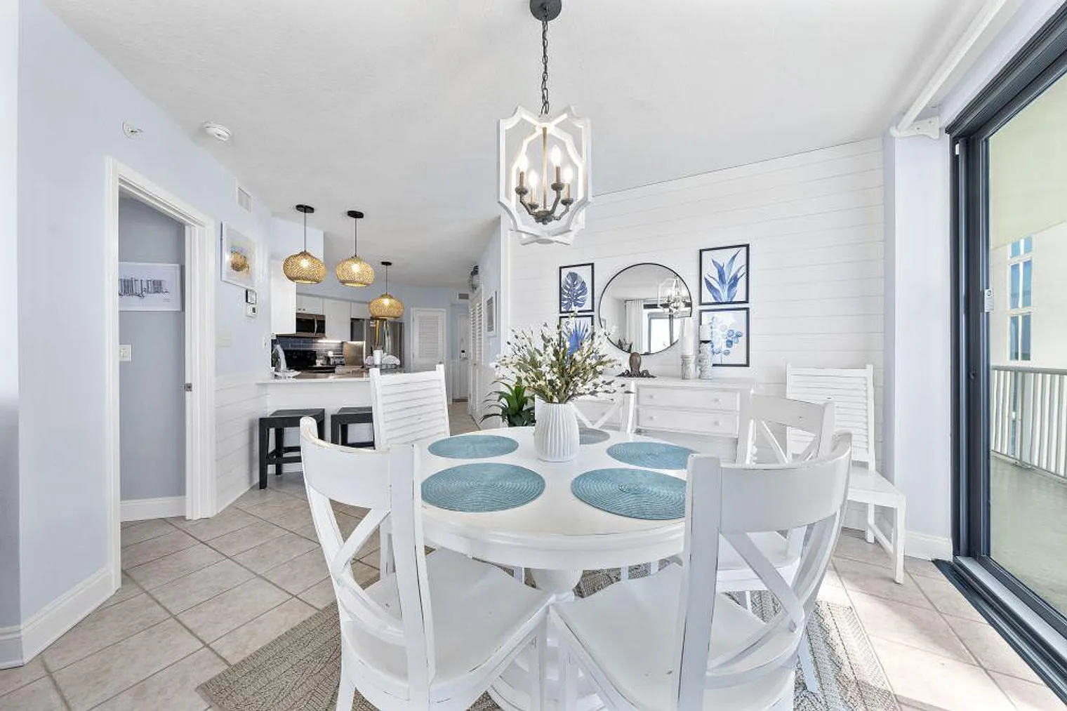 3 bed, 2.0 bath, 1345 sqft, $5,190 — Photo 3