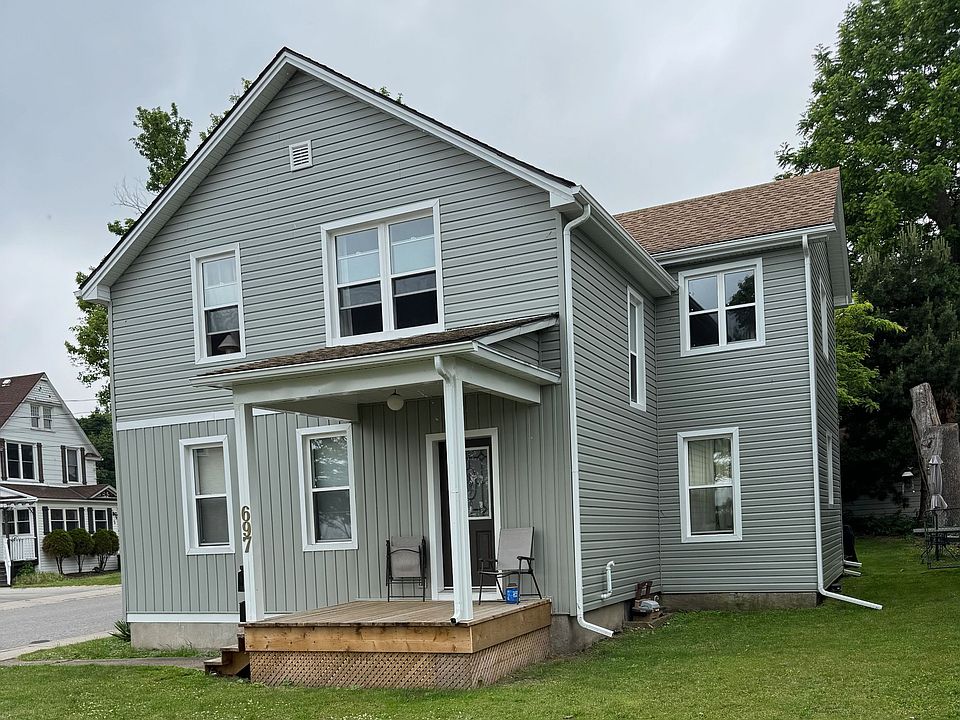 1st image of 697 Niagara Blvd