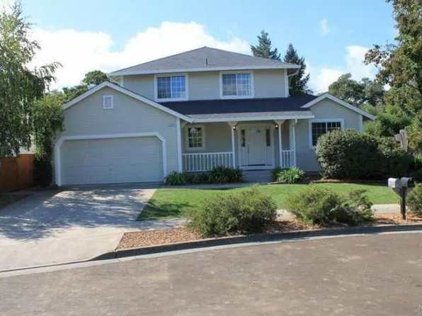 2185 Zinfandel Ave, Santa Rosa, CA 95403