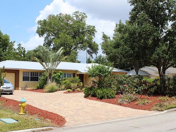 2nd image of 3913 El Prado Blvd