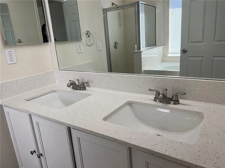 2307 Founder Dr — Photo 14