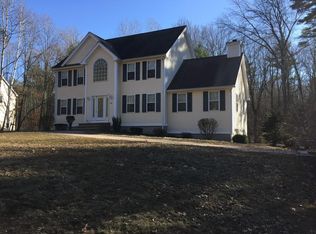190 South Rd, Pepperell, MA 01463