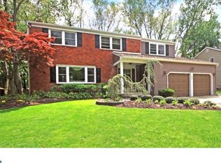 525 Brian Dr, Cherry Hill, NJ 08003
