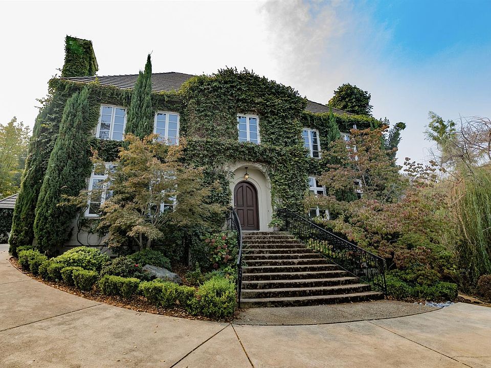 2nd image of 4050 Albert Cir