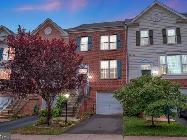 9836 Cheshire Ridge Cir, Manassas, VA 20110