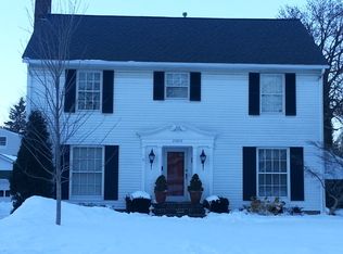 20810 Erie Rd, Rocky River, OH 44116