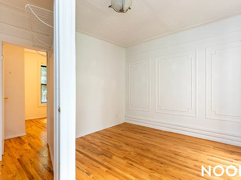 383 S 3rd St #12 — Photo 5