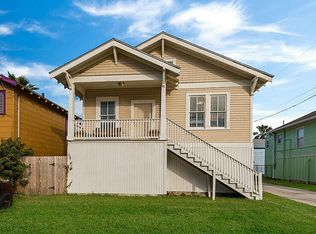 2112 30th St, Galveston, TX 77550