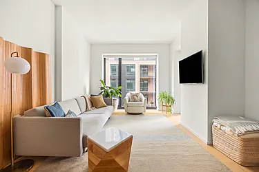98 Front Street, #8E