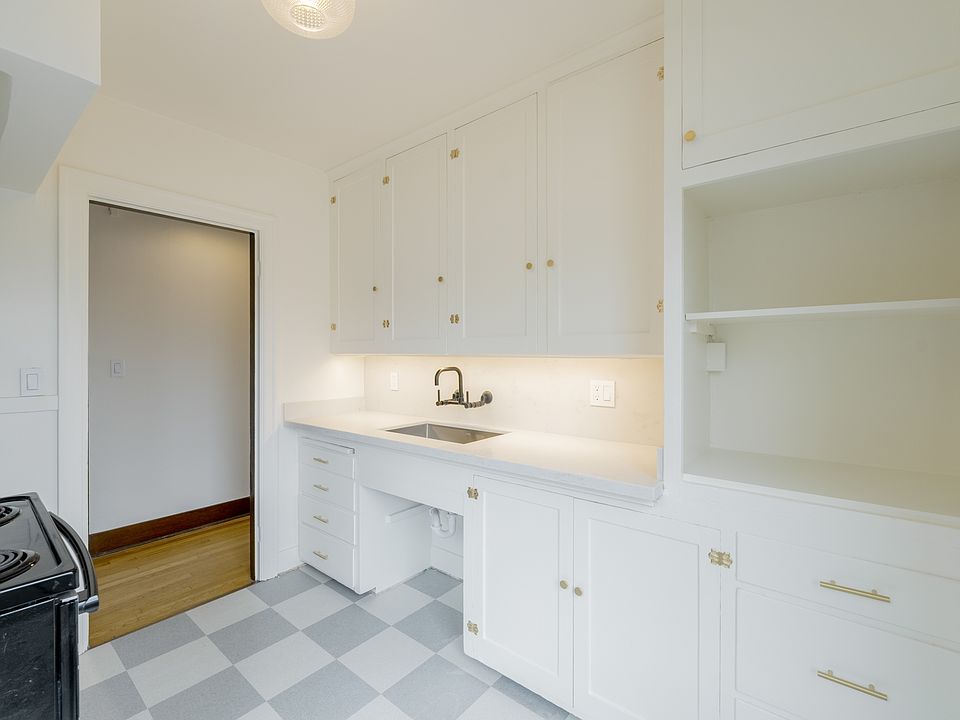 1st image of 6522 Phinney Ave N