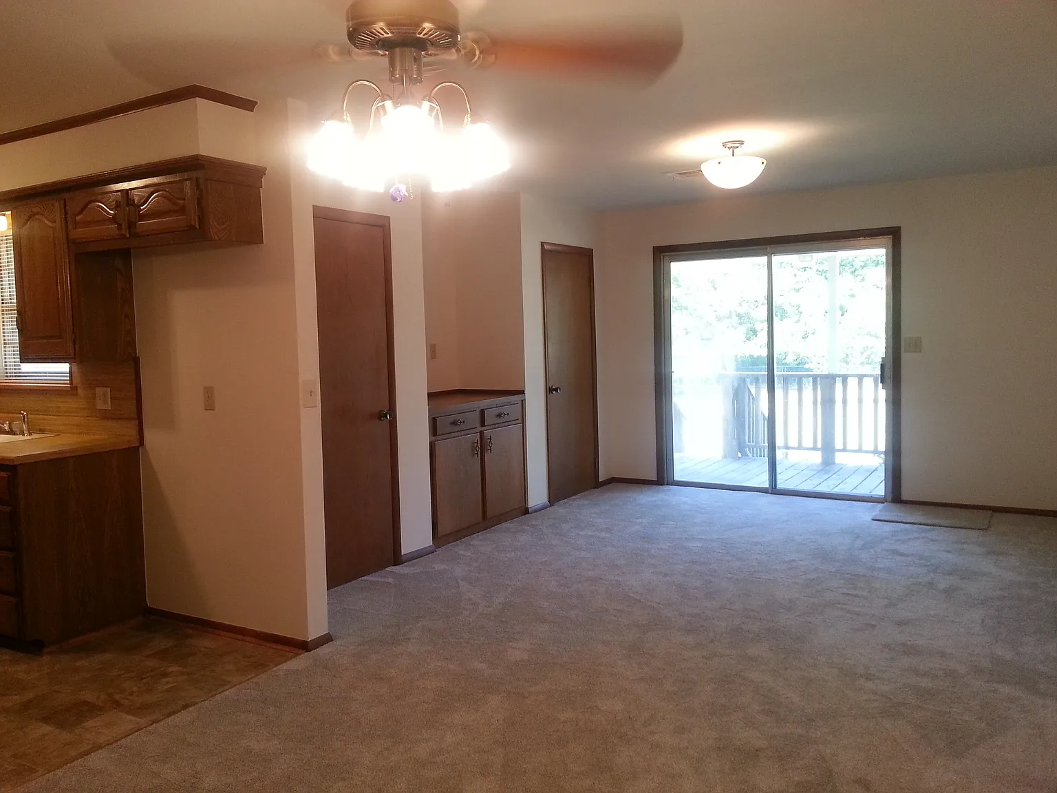 3 bed, 1118 sqft, $1,400 — Photo 4